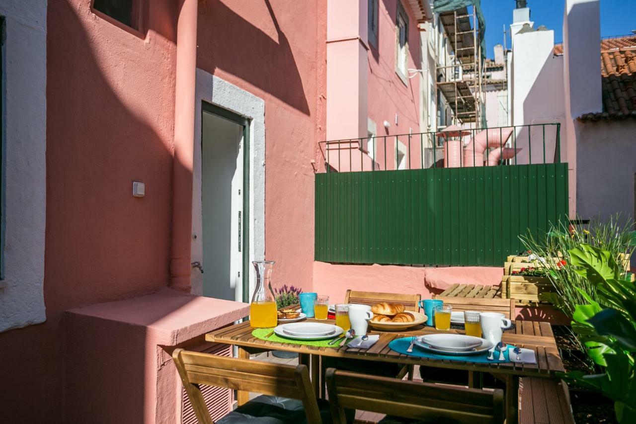 Hip Tailor Made Flat In Bairro Alto Apartment Lissabon
